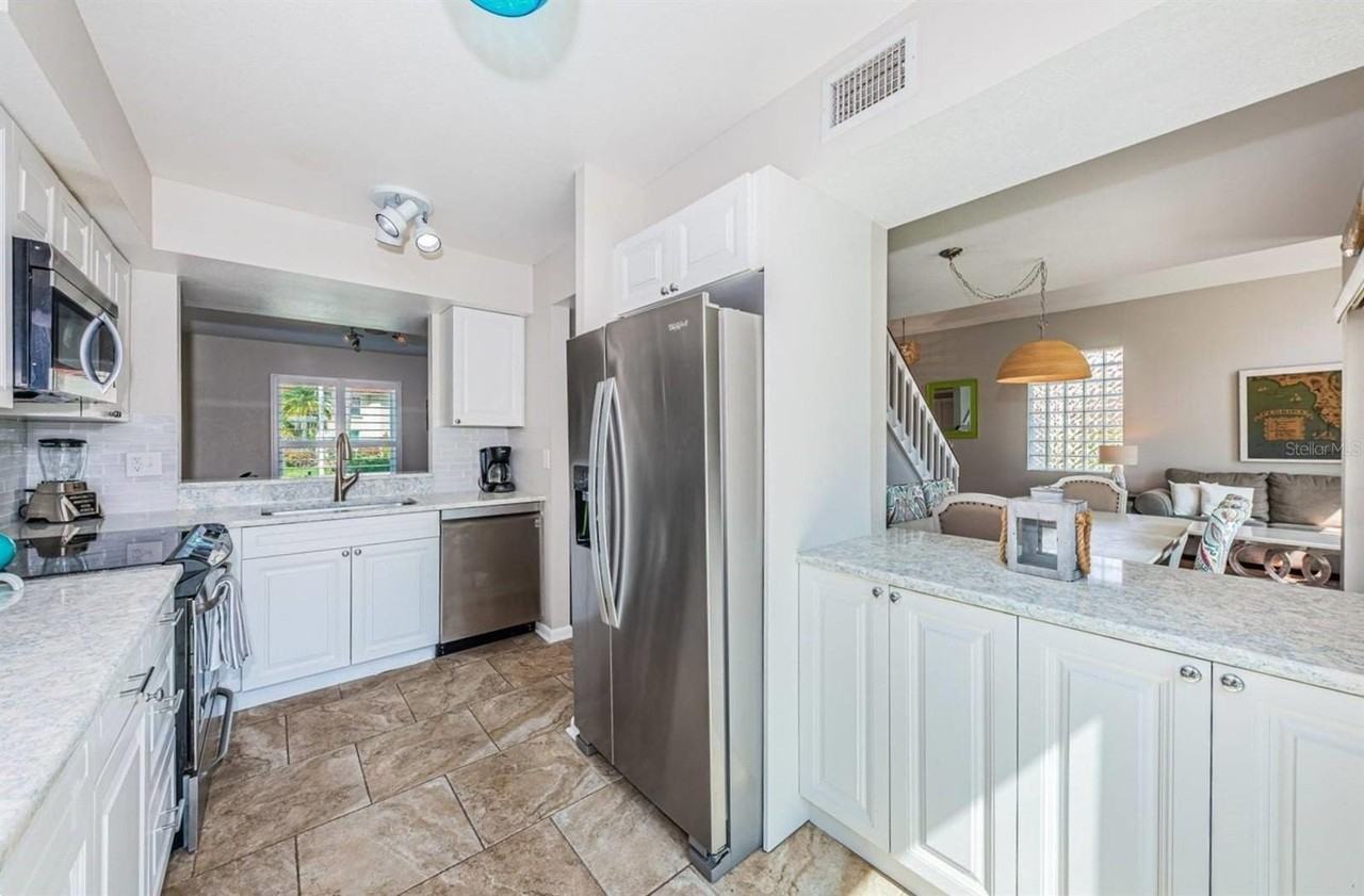 6107 Mirada Cir - Photo 2 of 17