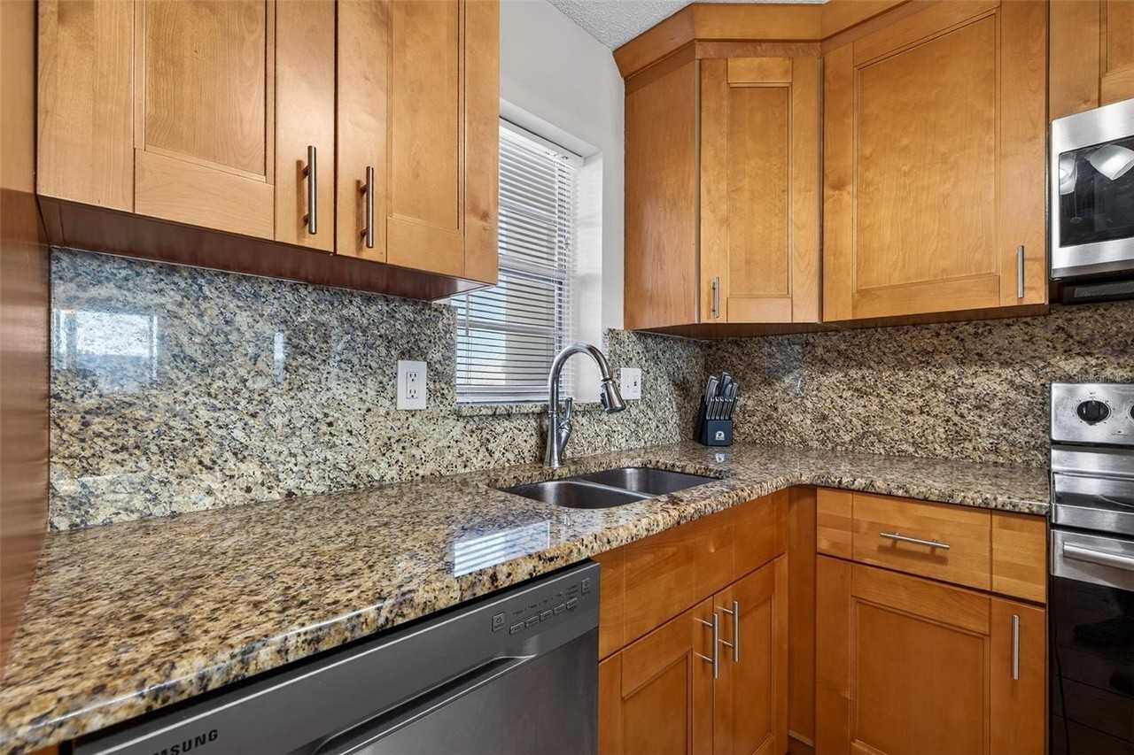 7625 Sun Island Dr S #207 - Photo 7 of 30