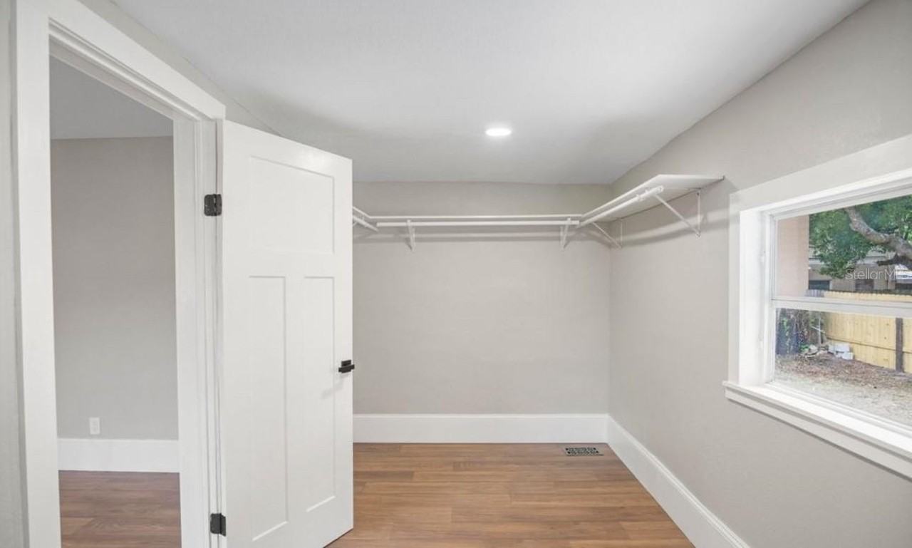 908 E 20th Ave - Photo 6 of 11