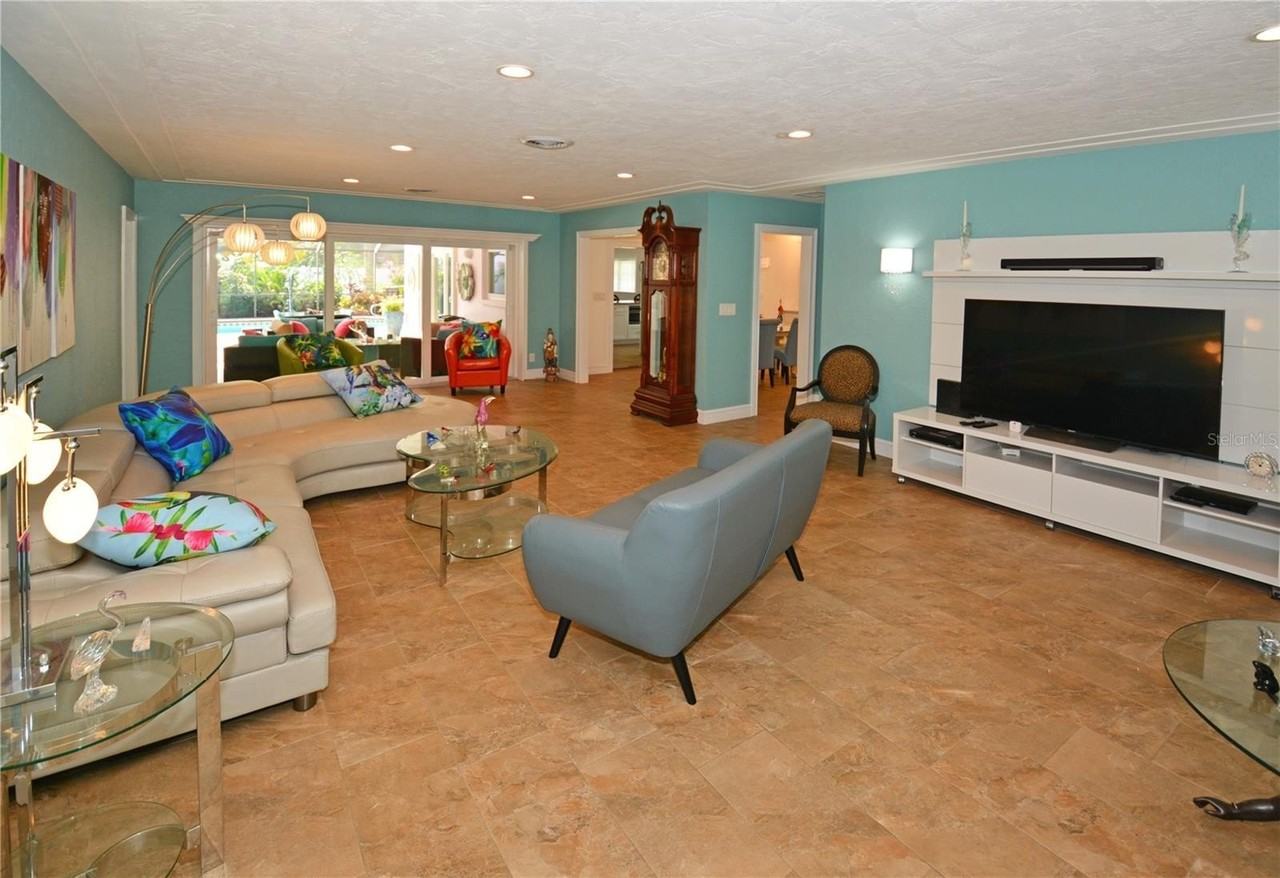 7020 Mango Ave S - Photo 6 of 50