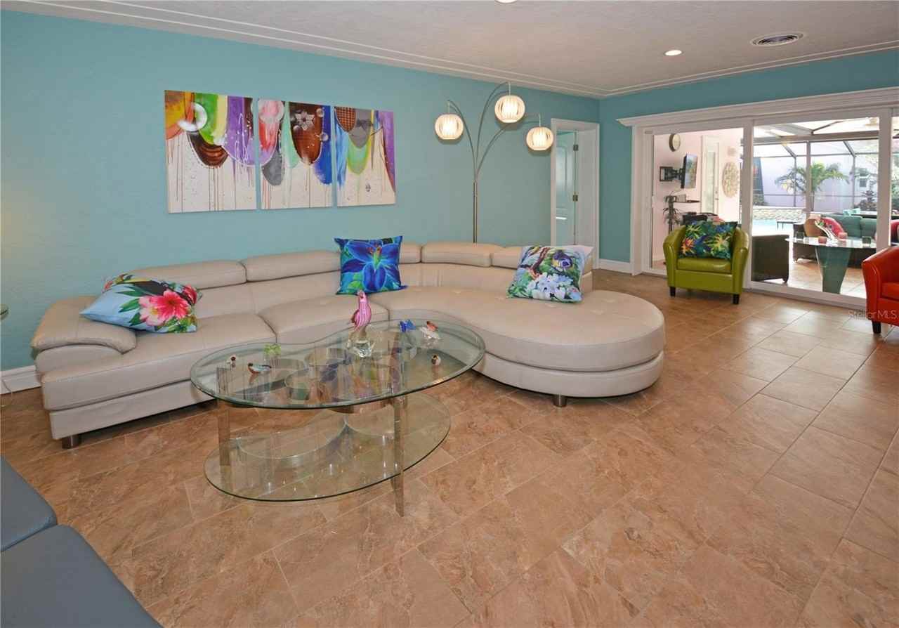 7020 Mango Ave S - Photo 7 of 50