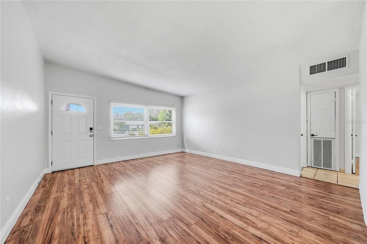 14190 Page Ave - Photo 6 of 27