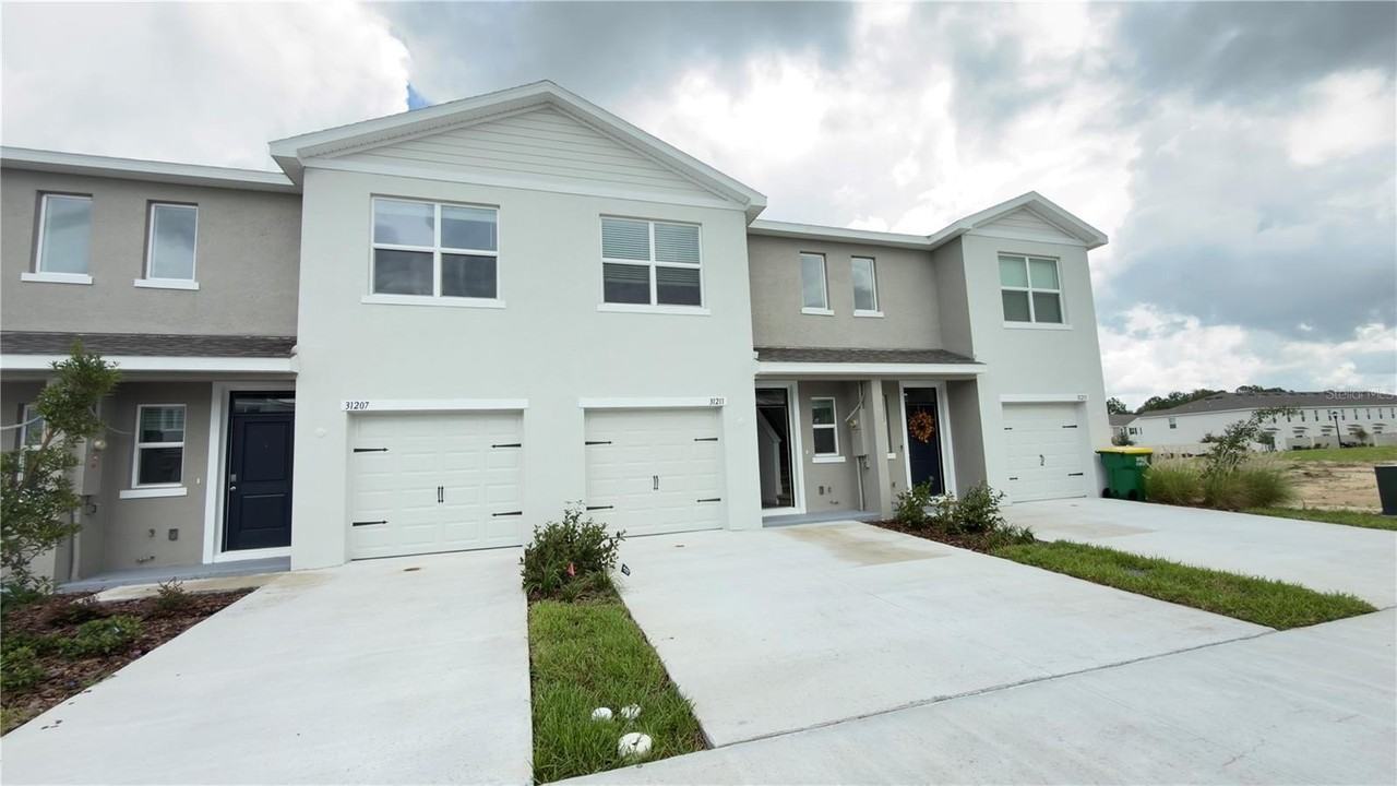 31211 Midnight Sun Way - Photo 3 of 23