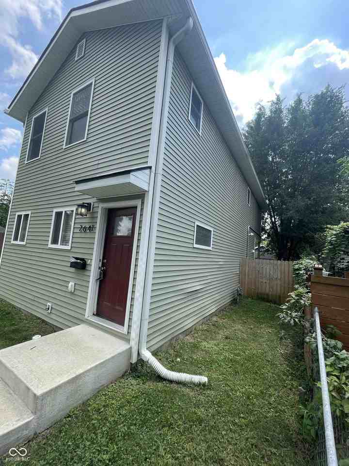 2641 E 18th St - Photo 2 of 18