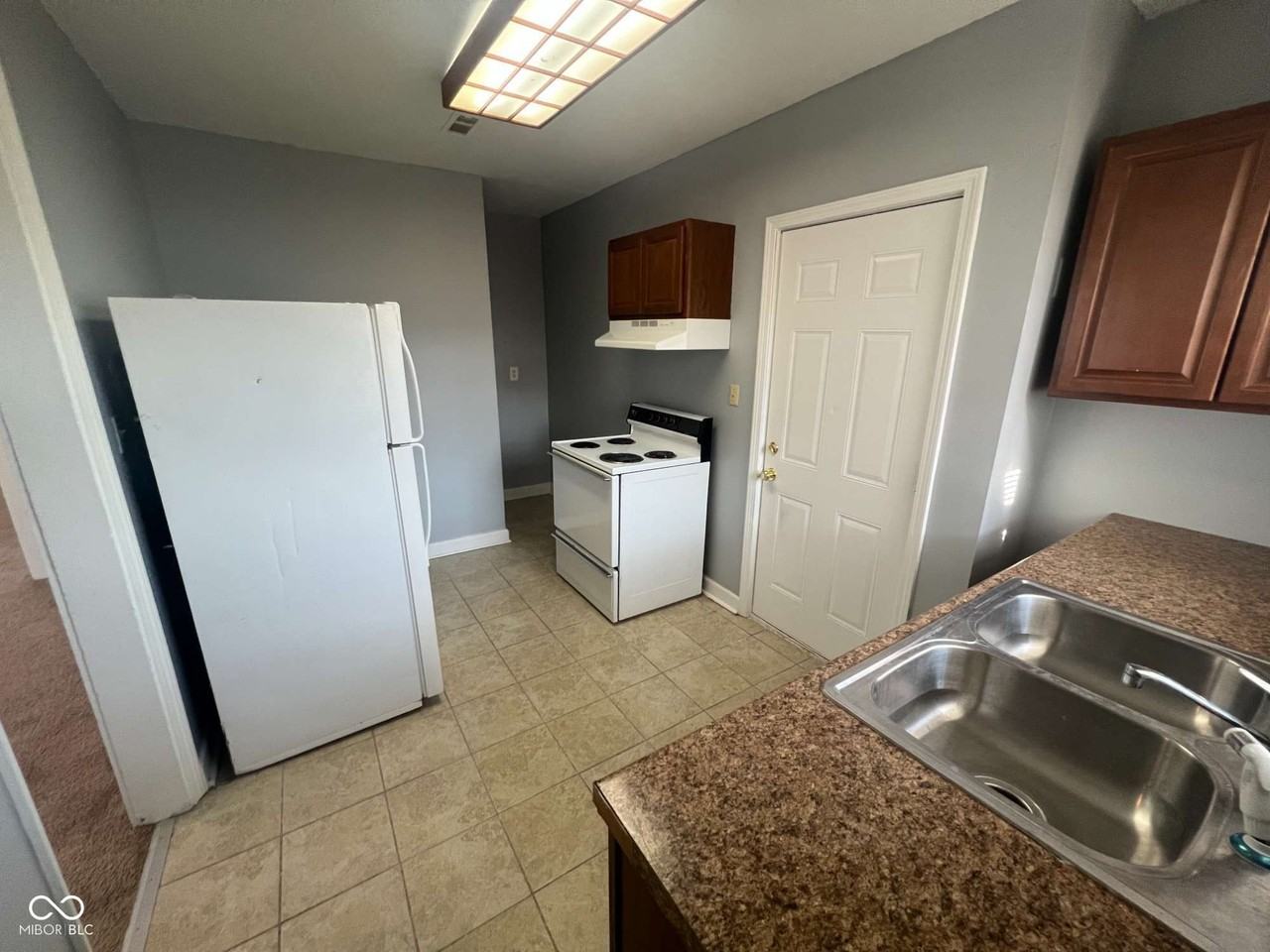 3763 Broadway St #4 - Photo 6 of 16