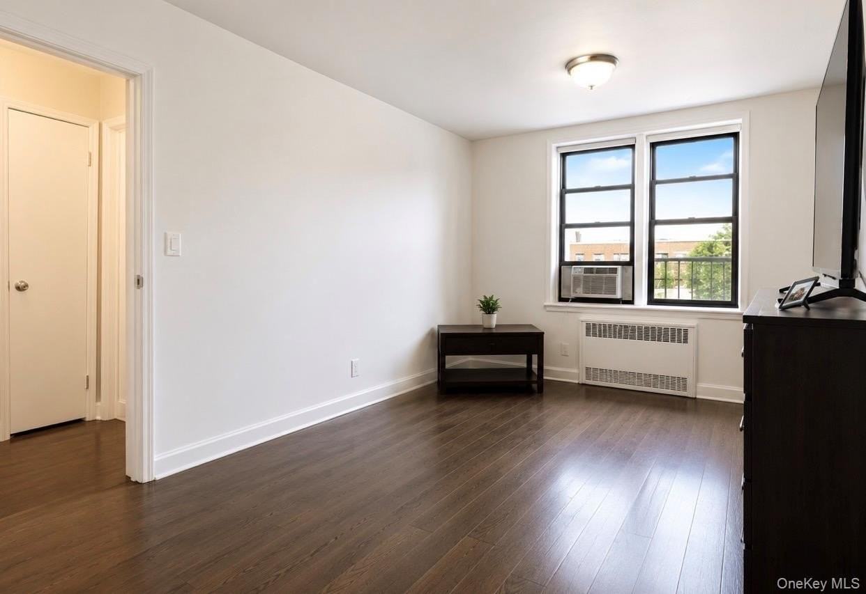 3730 83rd St #5L - Photo 4 of 8