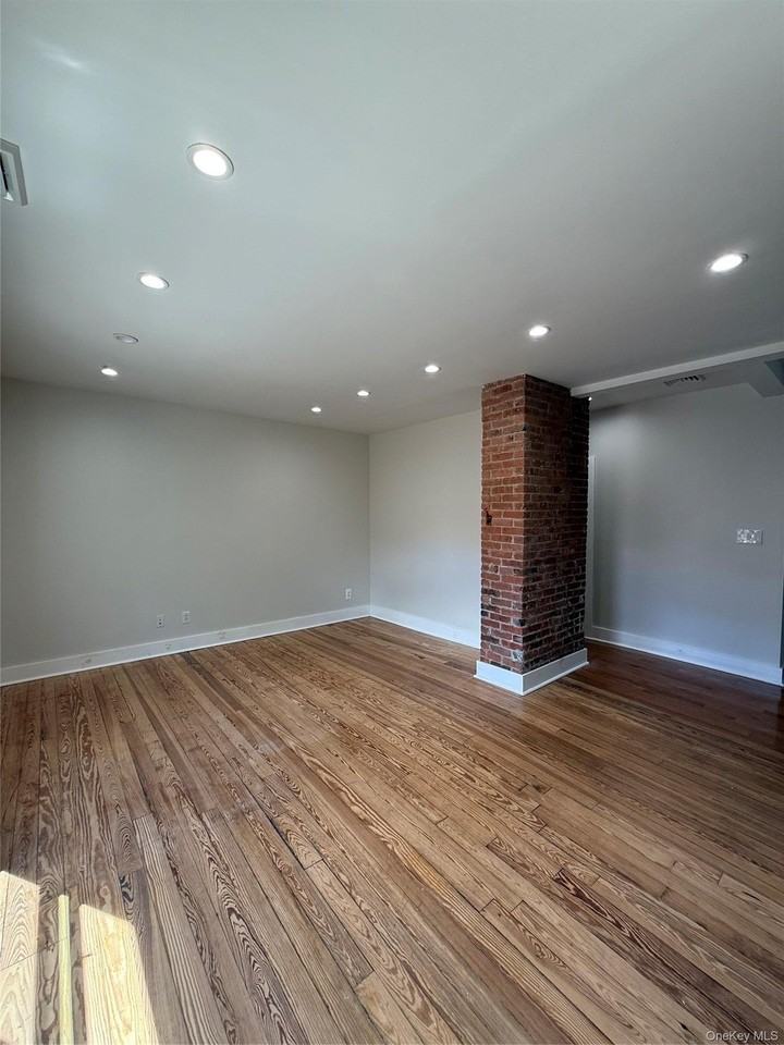 265 Summit Ave #3 - Photo 4 of 6