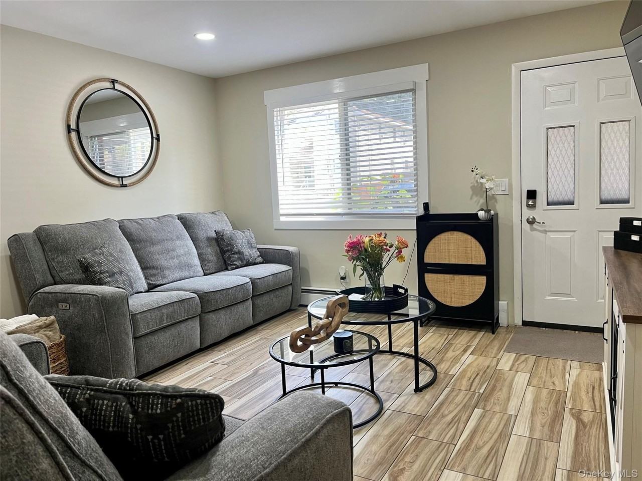 16 Maryland Ave - Photo 4 of 17