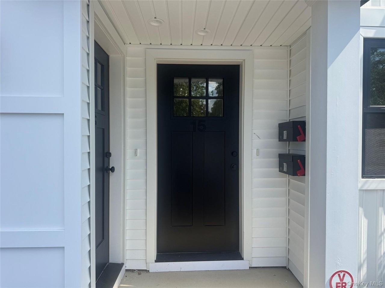 161 Union Ave #15 - Photo 3 of 20