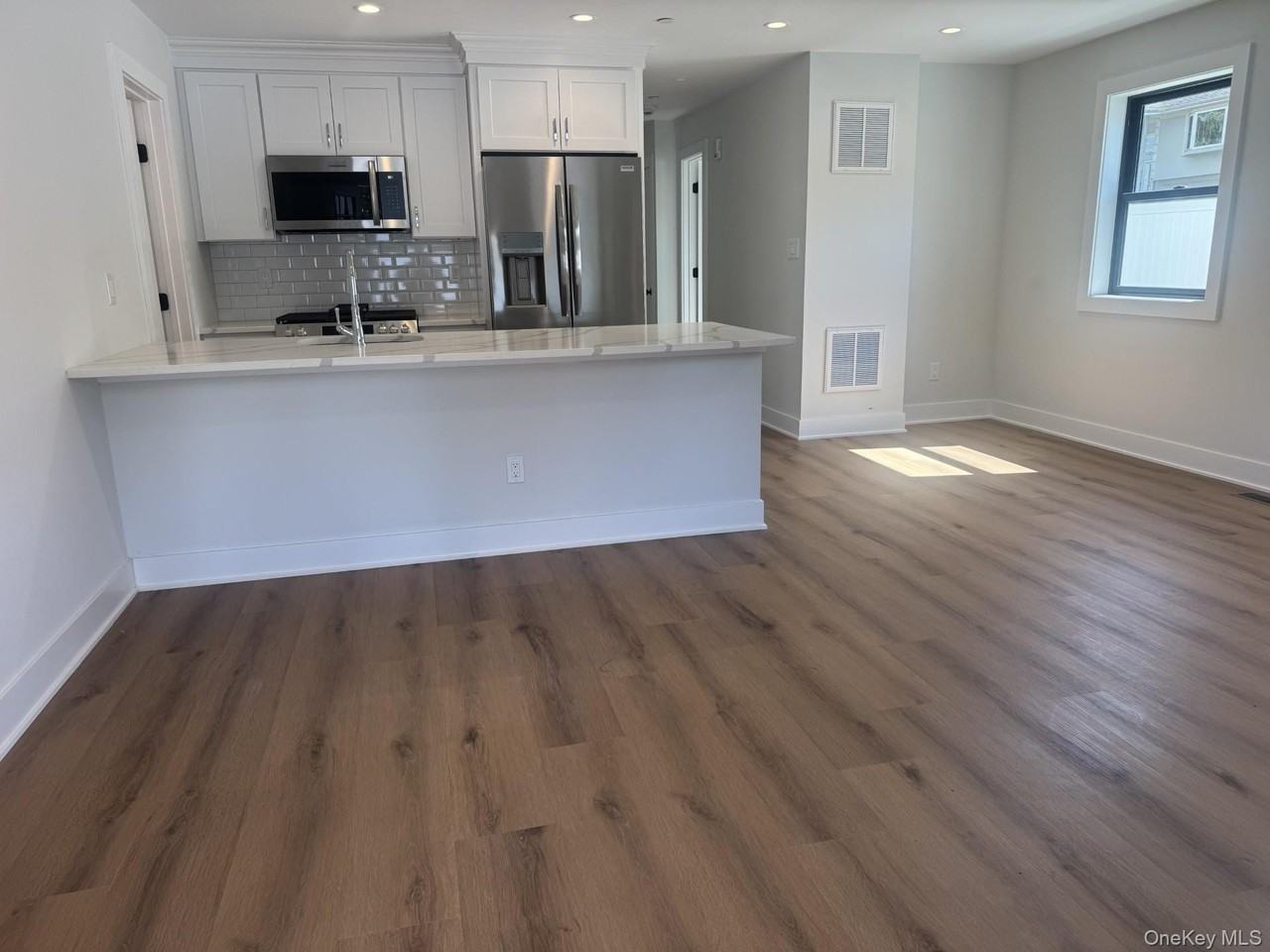 161 Union Ave #15 - Photo 4 of 20