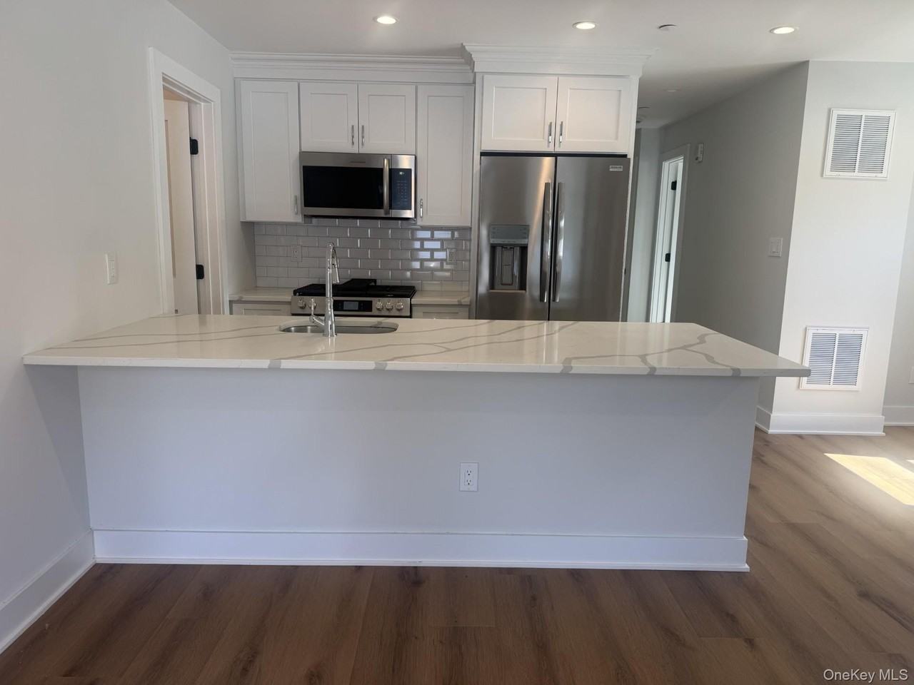 161 Union Ave #15 - Photo 5 of 20