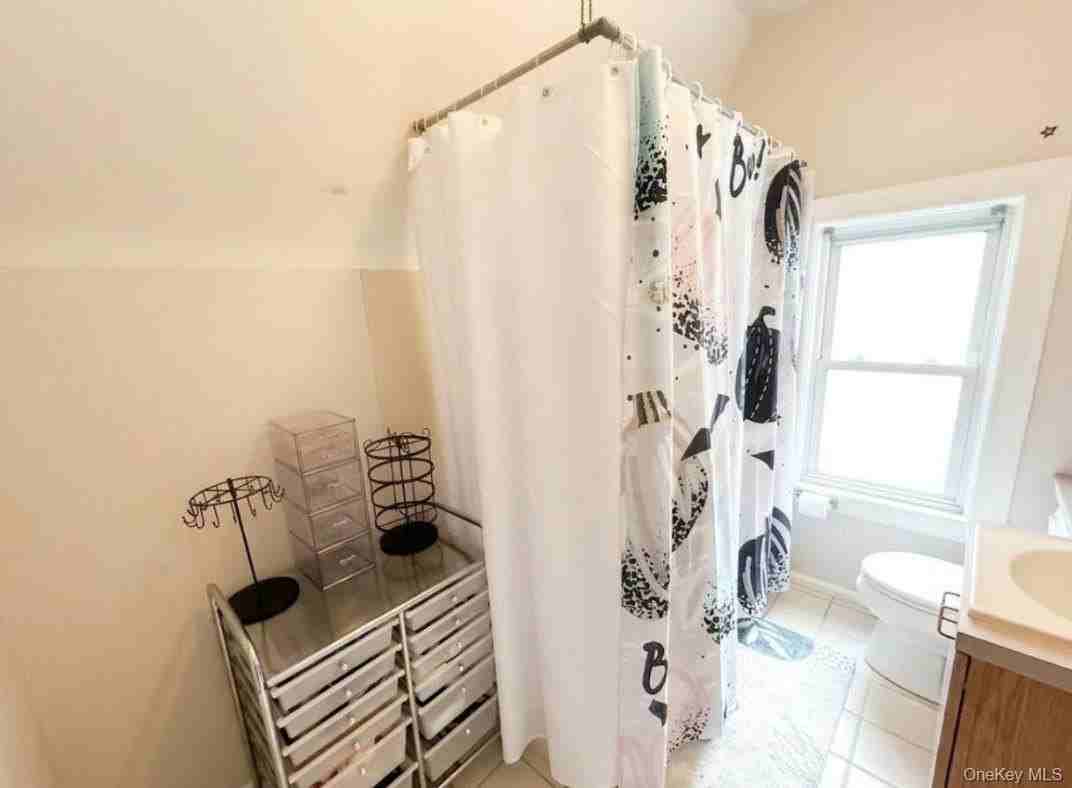 8755 114th St #2ndFL - Photo 6 of 16