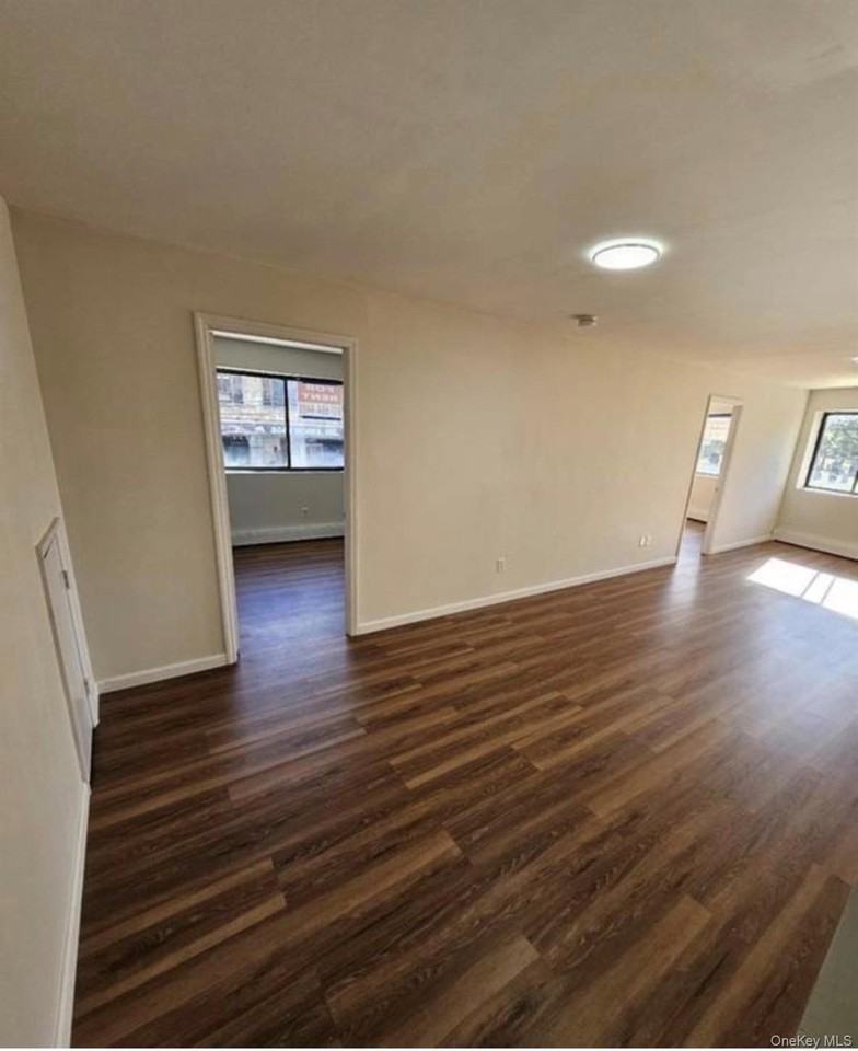 6680 69th St - Photo 3 of 6