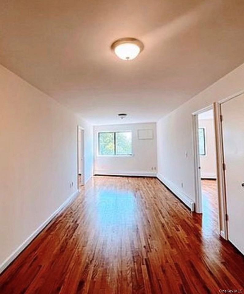 6678 69th St - Photo 5 of 6
