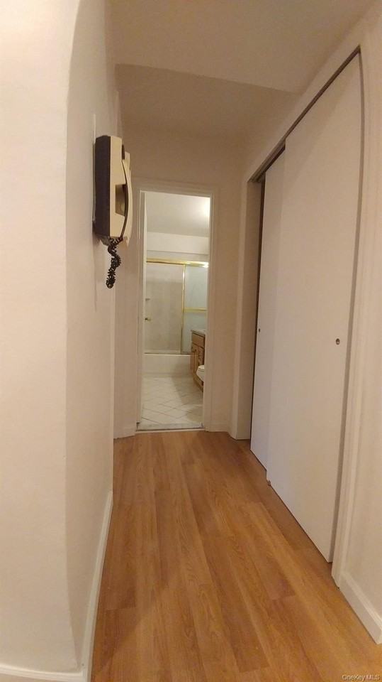 4107 Bowne St #1A - Photo 4 of 8