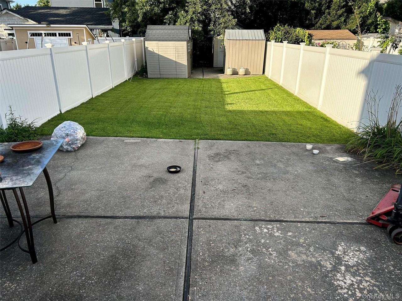 2841 Tilrose Ave - Photo 2 of 6