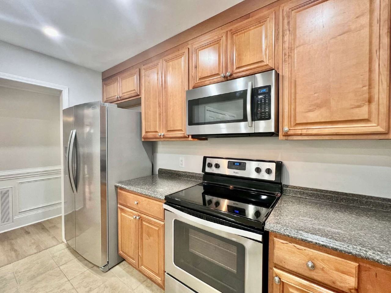 323 Frank Dr - Photo 7 of 29