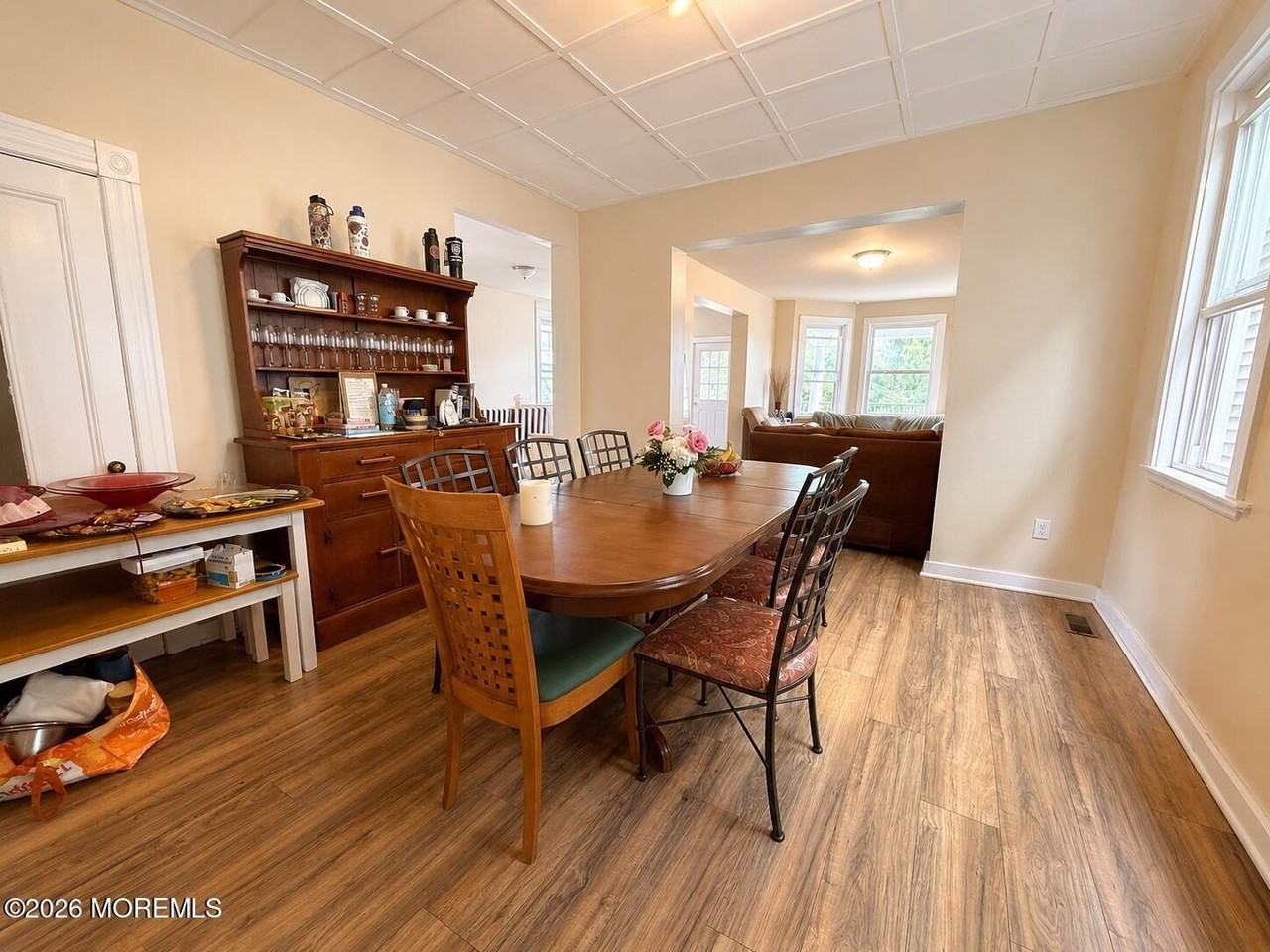 171 Lincoln Ave - Photo 4 of 15