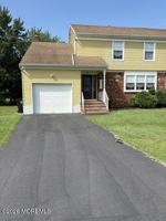 featured image of 5 Bonnie Dr