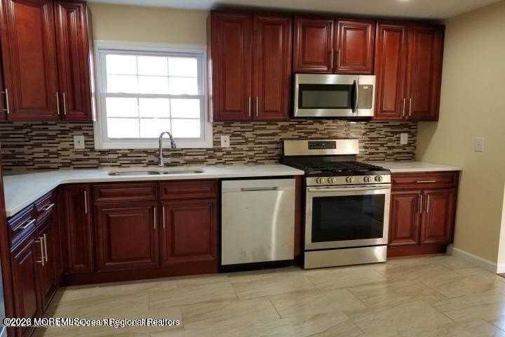 5 Bonnie Dr - Photo 6 of 18