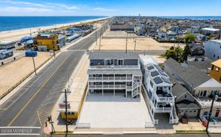 featured image of 11 Dupont Ave #5