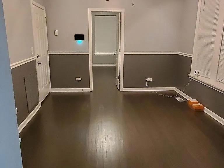 7212 S Saint Lawrence Ave #1 - Photo 3 of 9