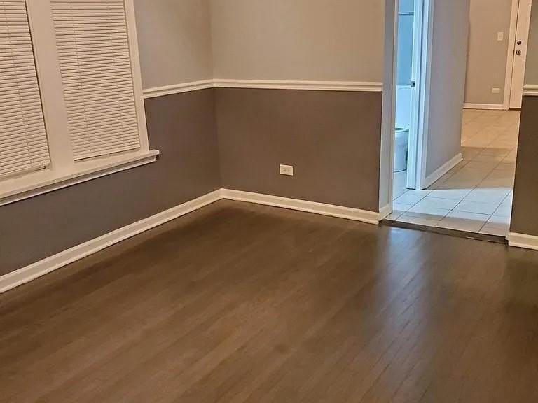 7212 S Saint Lawrence Ave #1 - Photo 6 of 9