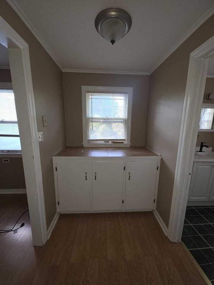 211 Edwards Ave #2 - Photo 4 of 11