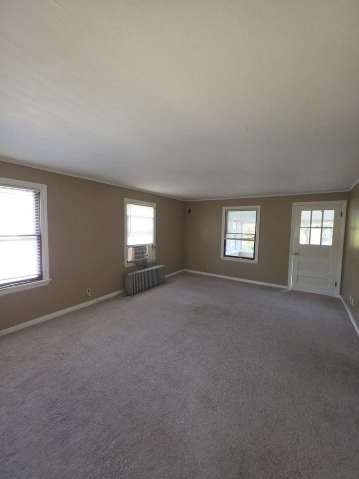211 Edwards Ave #2 - Photo 6 of 11