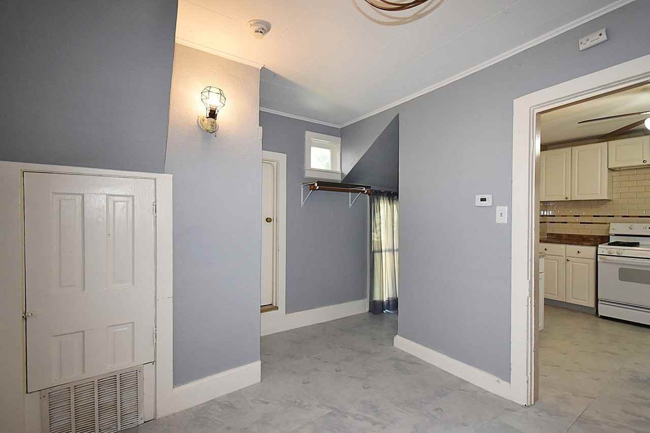 105 N Jefferson St #2 - Photo 6 of 17