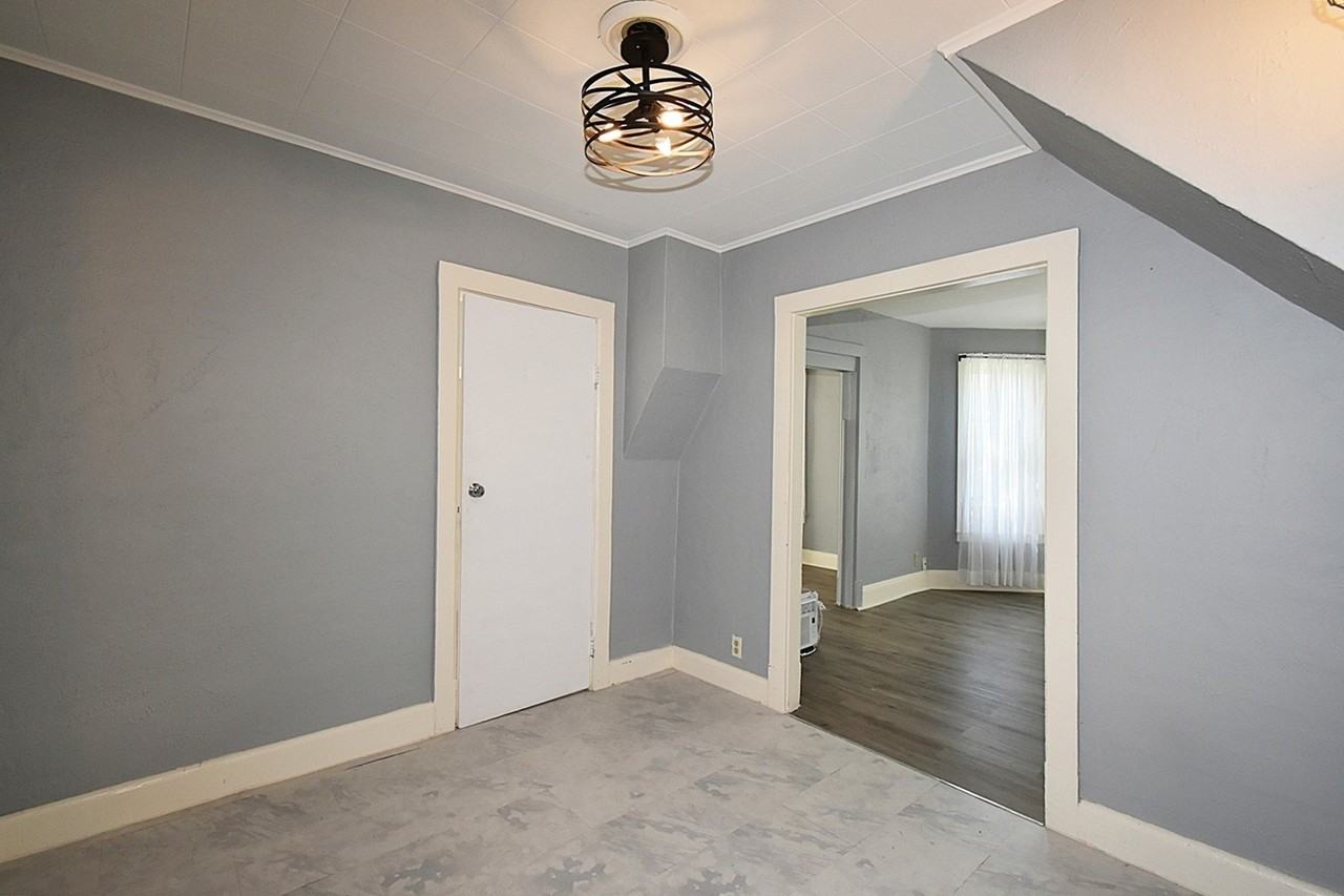105 N Jefferson St #2 - Photo 7 of 17
