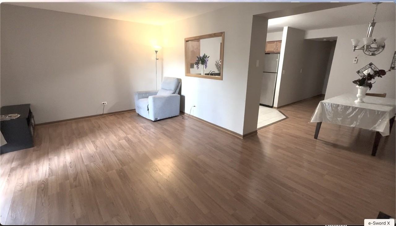 2258 Abbeywood Dr #B - Photo 4 of 12
