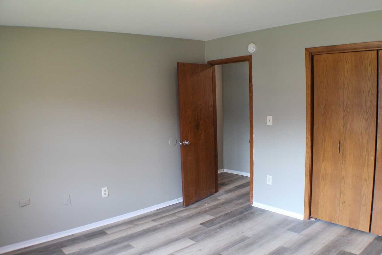 2902 31st St #8 - Photo 3 of 14