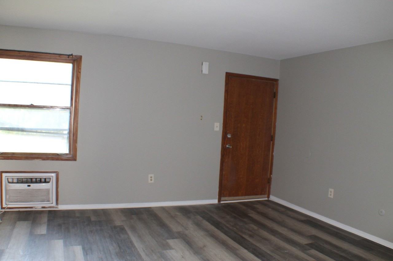 2902 31st St #8 - Photo 7 of 14