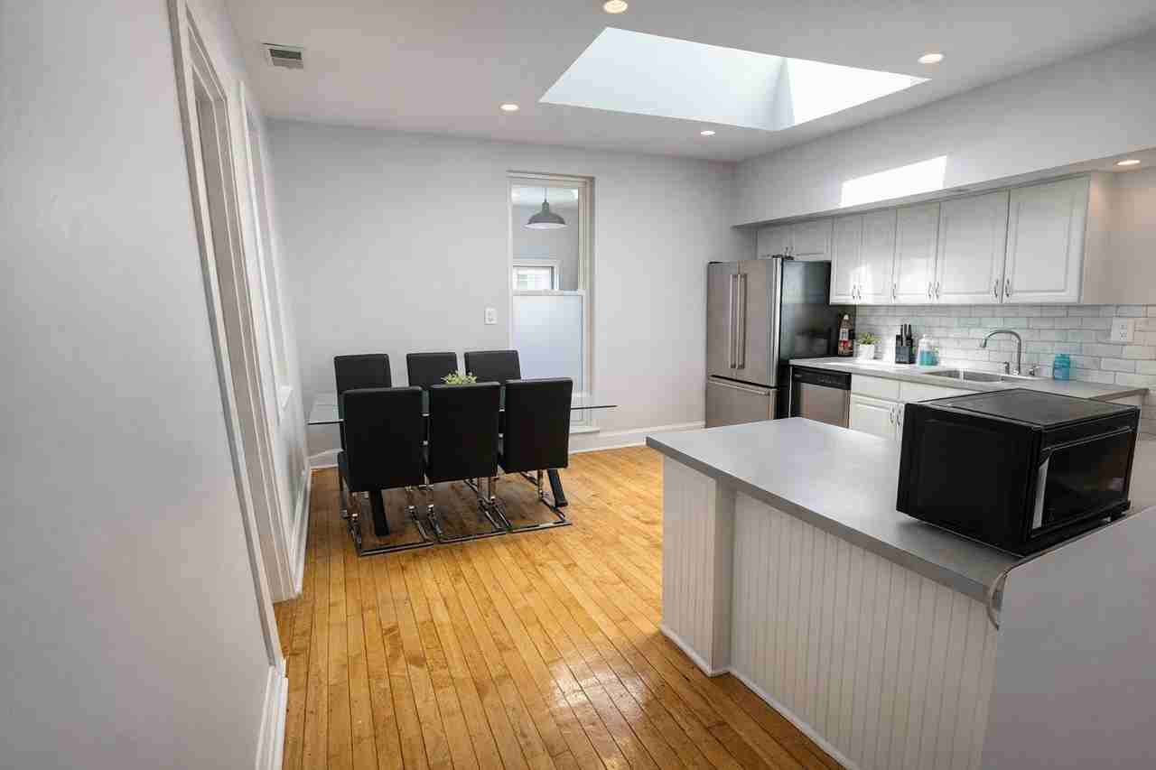 736 S Oakley Blvd #2 - Photo 6 of 16