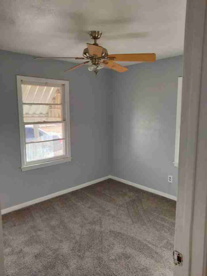 1019 Ricks St - Photo 7 of 8