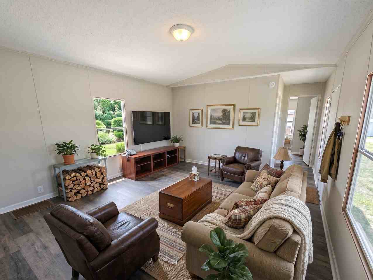 13 Wisteria Dr - Photo 3 of 8