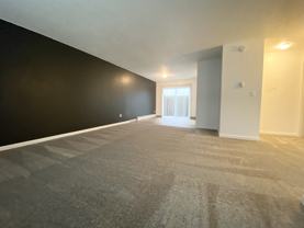 1200 E Powell Blvd #17 - Photo 1 of 1