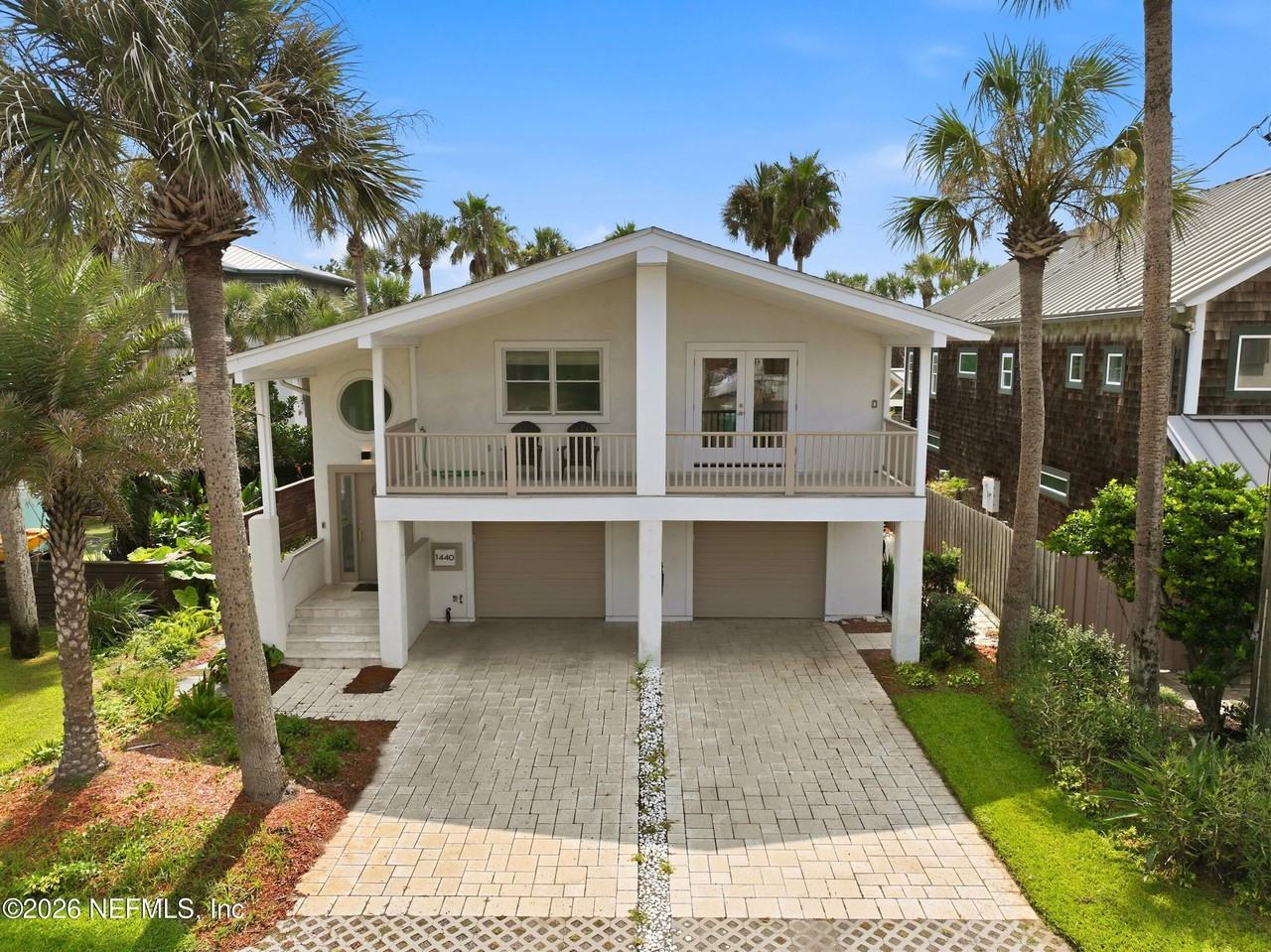 1440 Beach Ave - Photo 2 of 8
