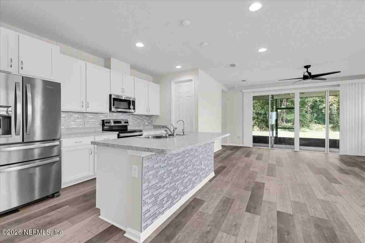 1420 Tropical Pine Cv - Photo 6 of 31
