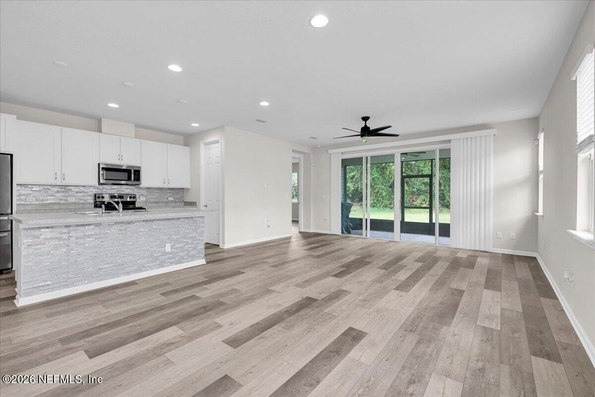 1420 Tropical Pine Cv - Photo 7 of 31