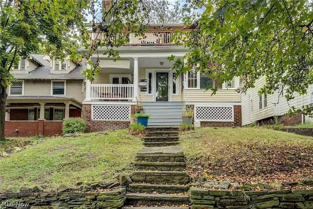 2245 Bellfield Ave #3