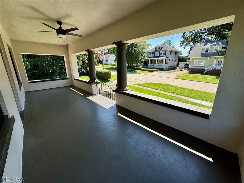 1451 Craneing Rd - Photo 3 of 28