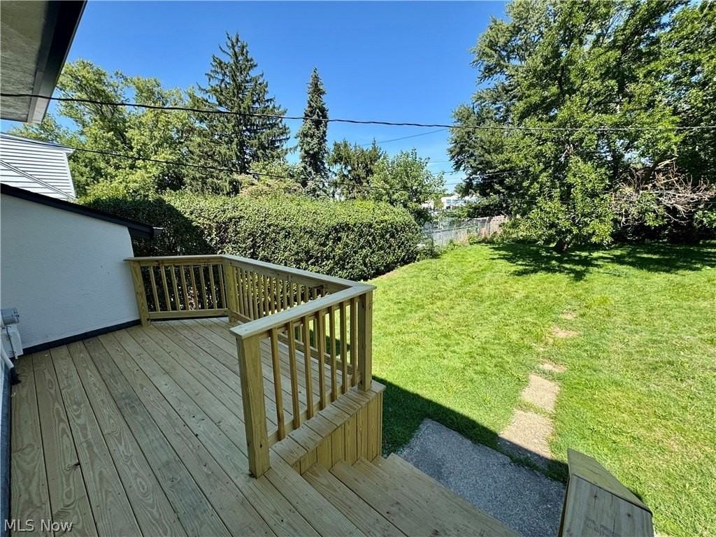 1451 Craneing Rd - Photo 7 of 28