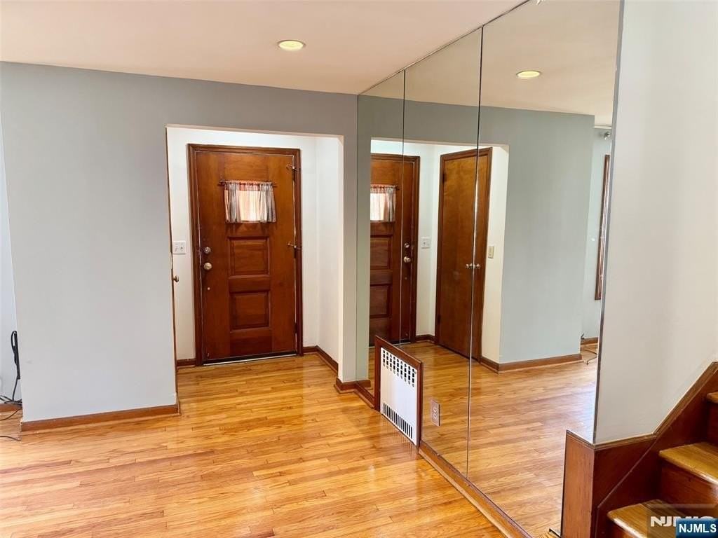 2465 Camner St - Photo 3 of 30