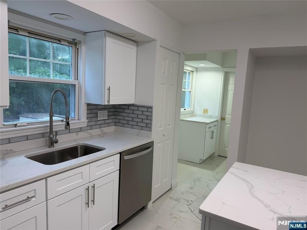 225 Hillside Ave - Photo 6 of 14