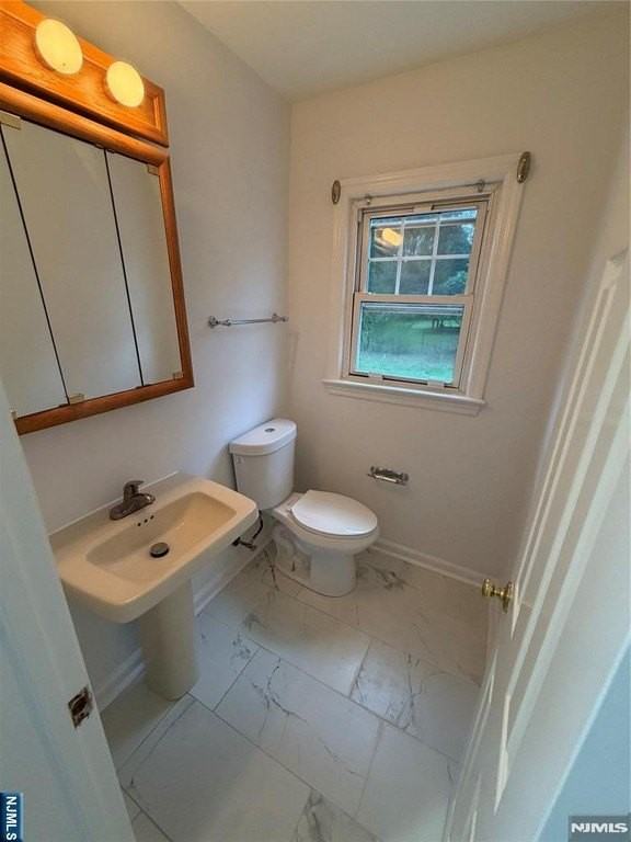 225 Hillside Ave - Photo 7 of 14