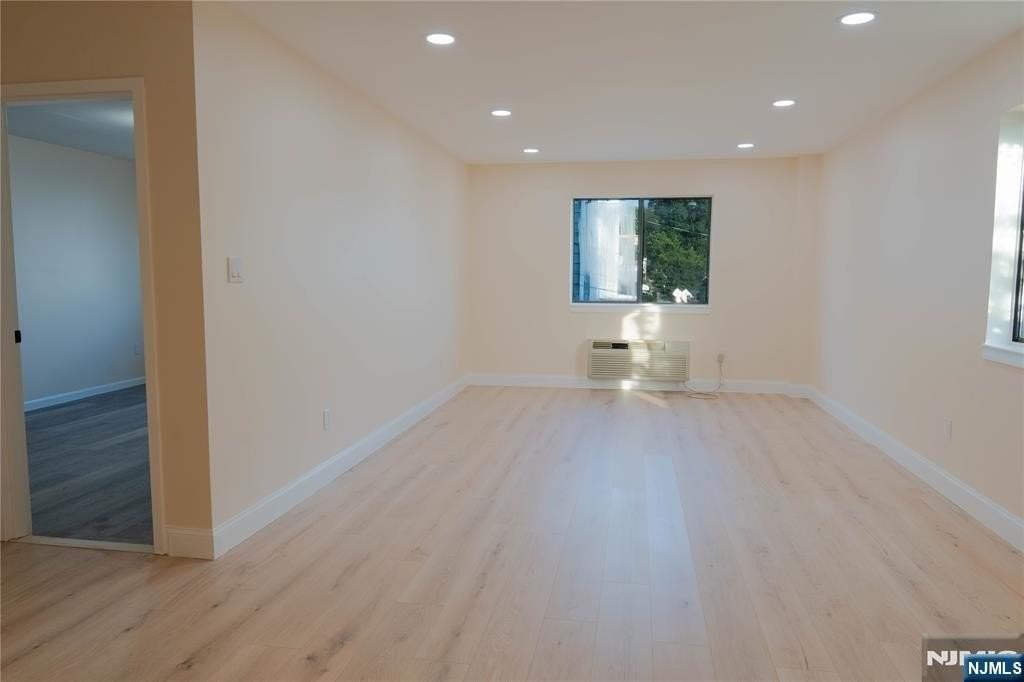 3900 Liberty Ave #1A - Photo 2 of 14
