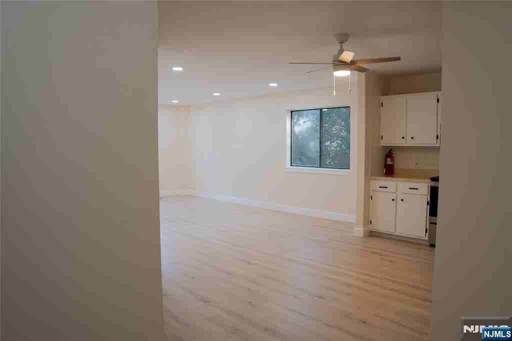 3900 Liberty Ave #1A - Photo 4 of 14