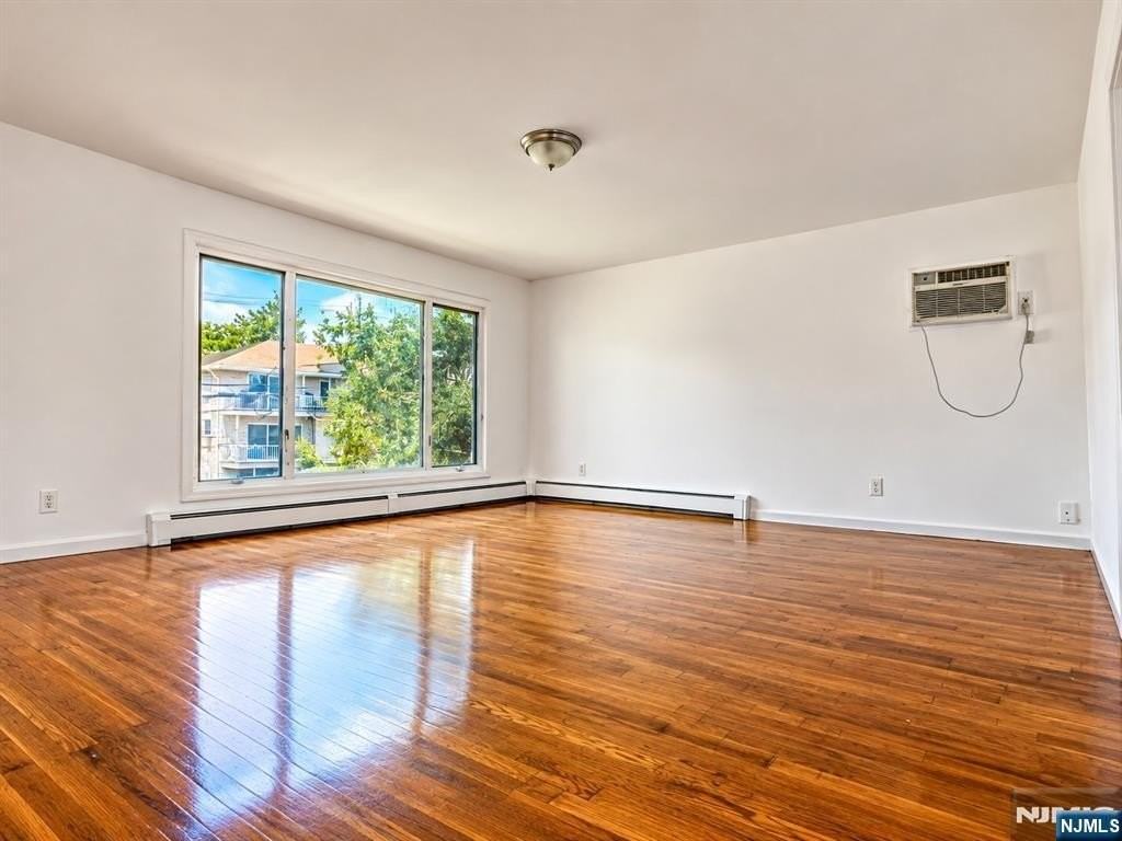 480 North Ave #2ndFL - Photo 3 of 12